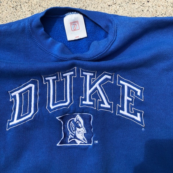 Vintage Crewneck - Picture 2 of 3